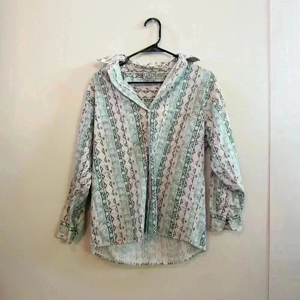 Vintage Aztec printed button down small